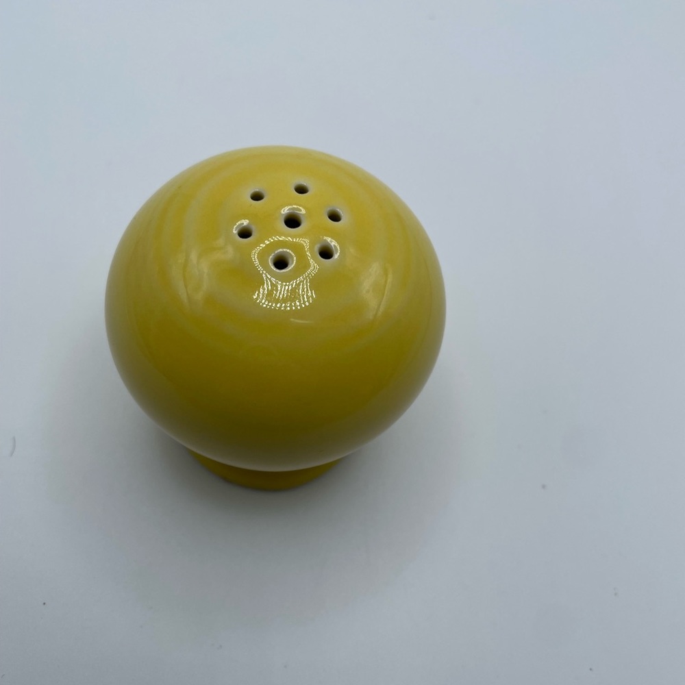 Fiesta sunflower pepper shaker